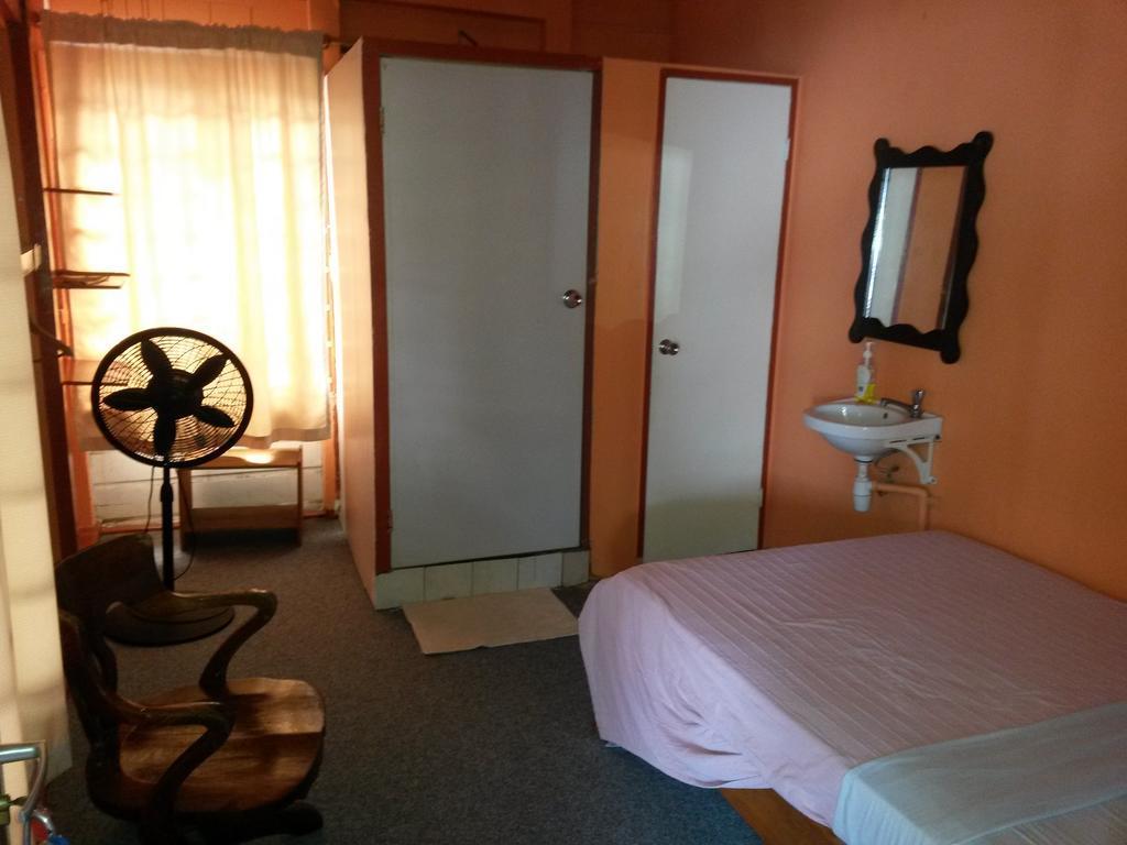 Guesthouse Albergoalberga Paramaribo Ruang foto